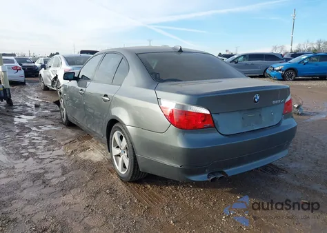 2007 BMW 525Xi z USA, uszkodzony, nr VIN WBANF33597CW69595